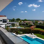 Villa Modern Blanka With Pool And Grill In Tinjan
